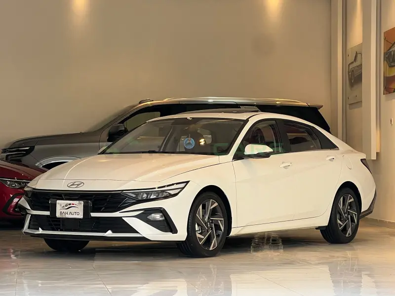  Hyundai Elantra 